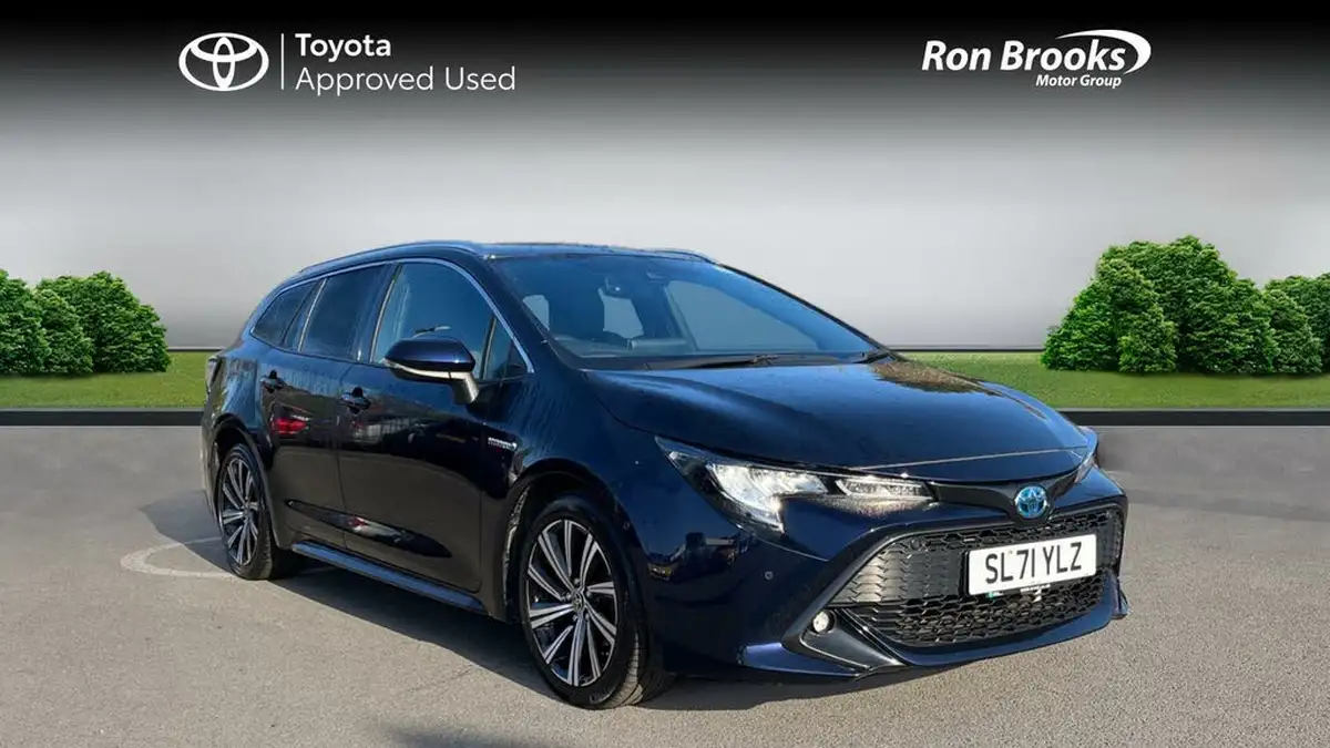 2021-toyota-corolla-18-vvt-i-design-trk-hatchback-5d-big-0