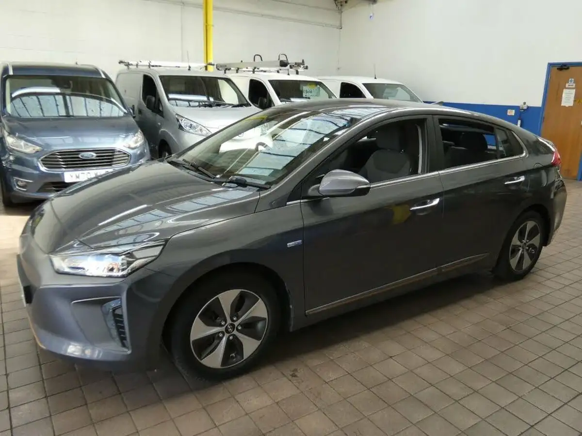 2019-hyundai-ioniq-e-premium-electric-88kw-big-4