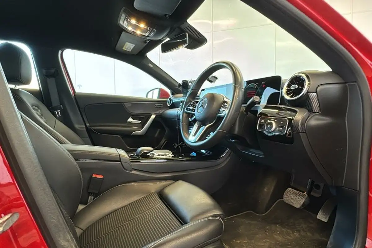 2018-mercedes-benz-a-class-15d-a180d-sport-116ps-executivess-hatchback-5d-7g-dct-big-13