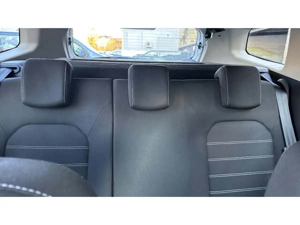 2021-dacia-duster-10-tce-prestige-100bhp-bi-fuel-big-14