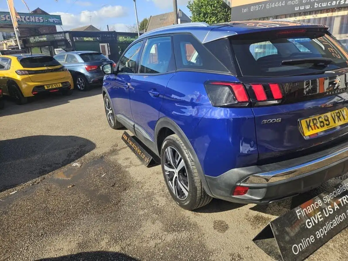 2019-peugeot-3008-suv-12-puretech-active-big-8
