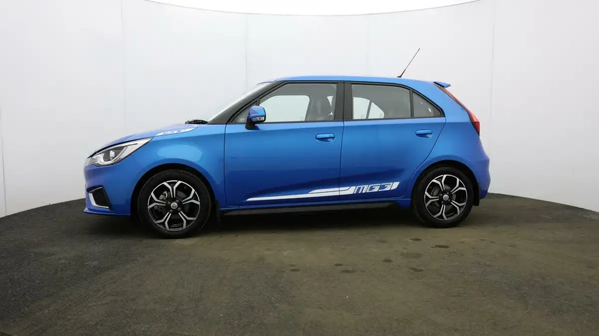 2023-mg-mg3-15-vti-tech-exclusive-nav-big-62