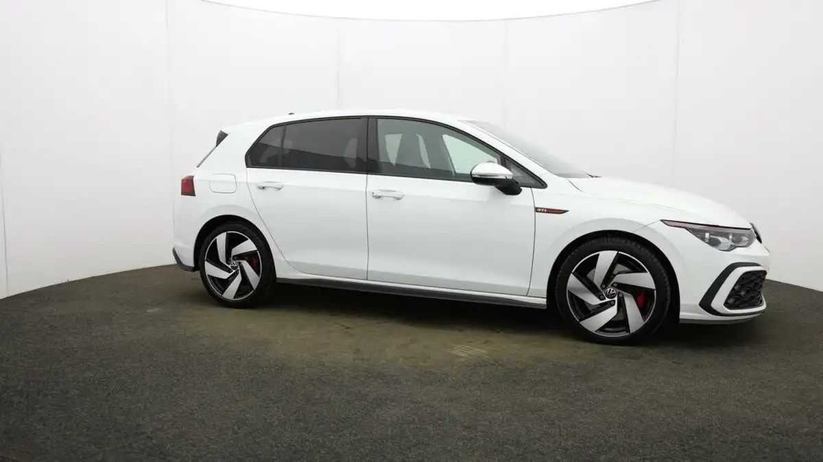 2023-volkswagen-golf-20-tsi-gti-dsg-big-41