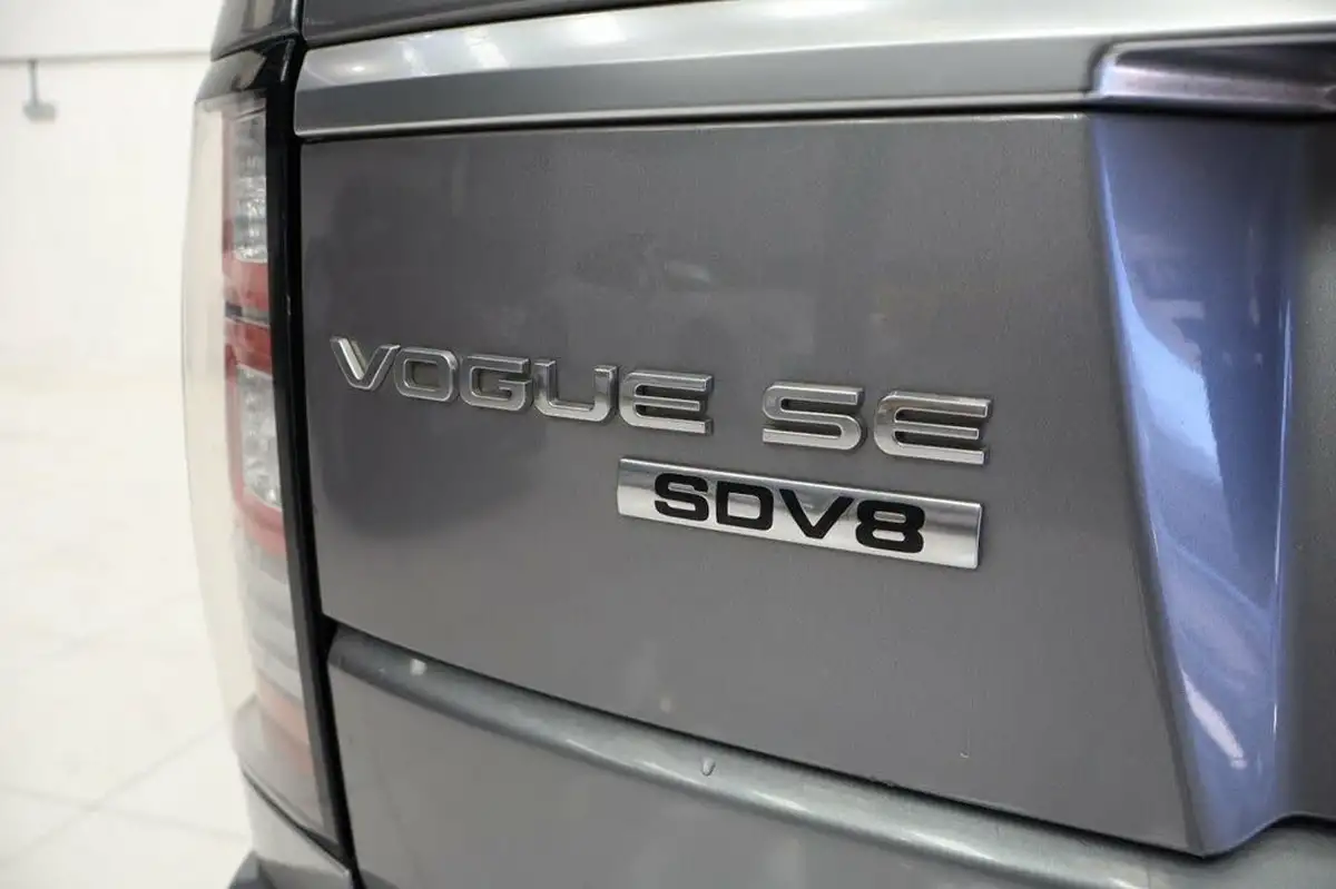 2013-land-rover-range-rover-44-sdv8-vogue-se-big-7