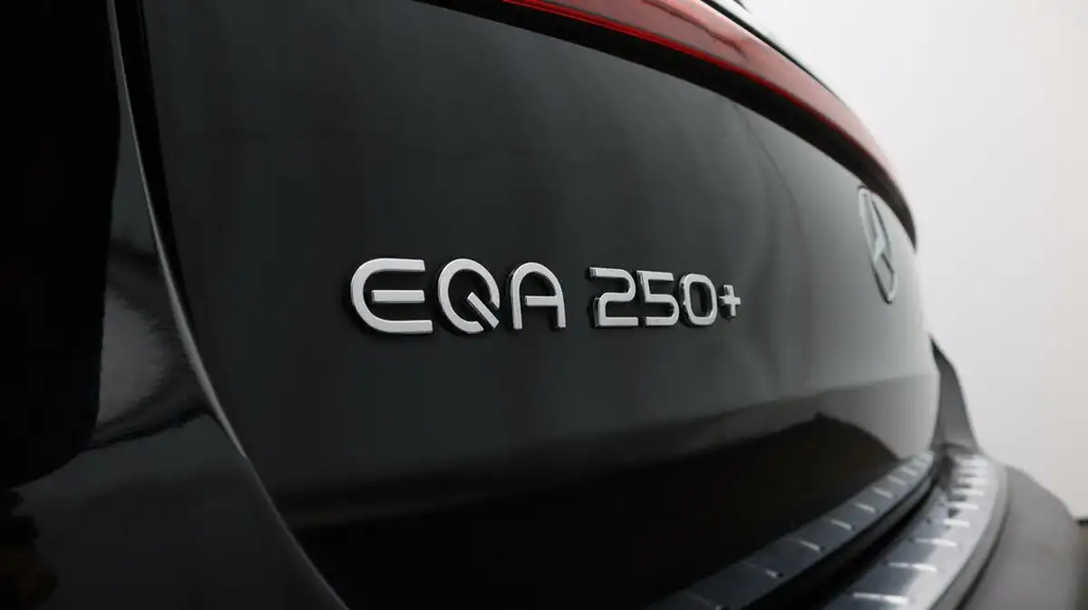 2023-mercedes-benz-eqa-e-eqa-250-amg-line-premium-big-22