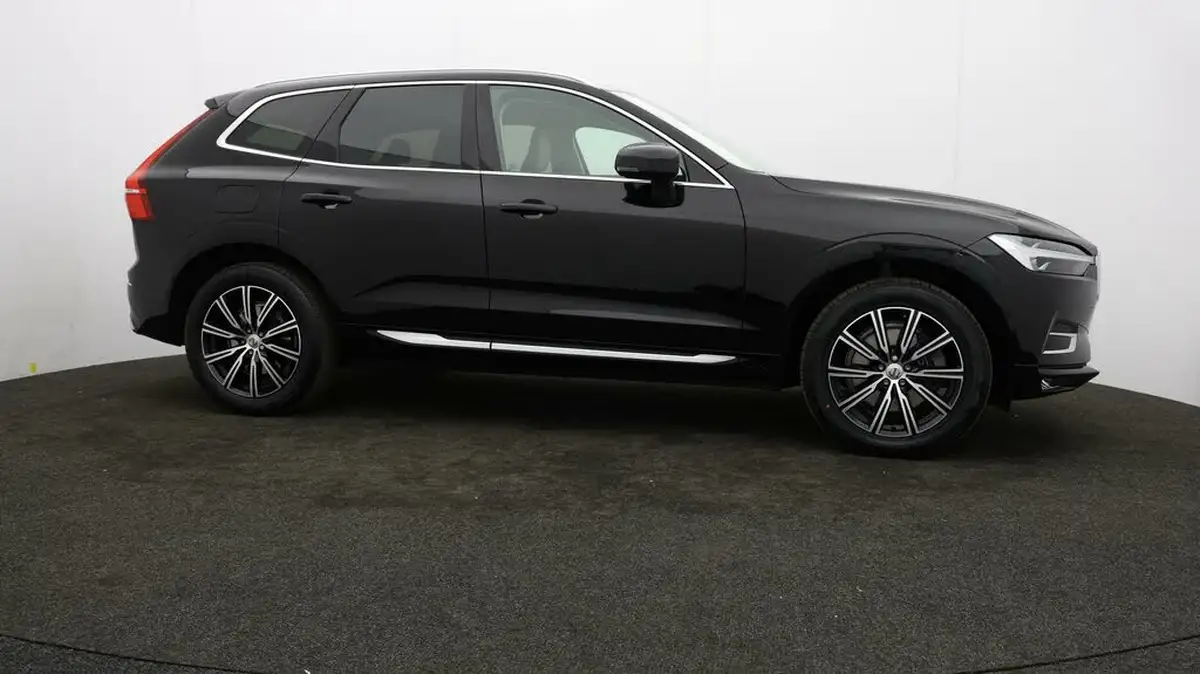 2021-volvo-xc60-20-b5-inscription-awd-big-33