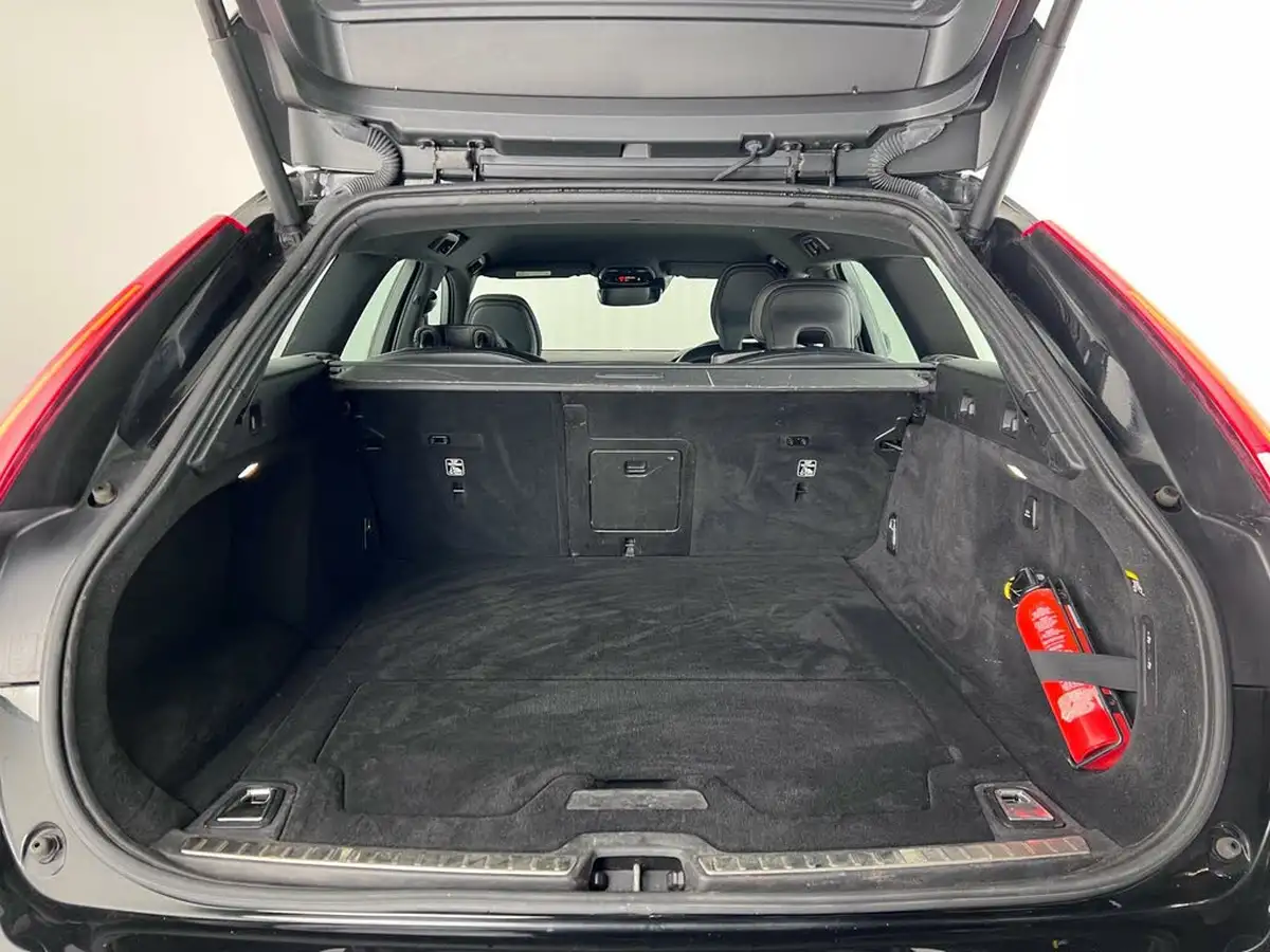 2018-volvo-v90-20td-d4-r-design-big-8