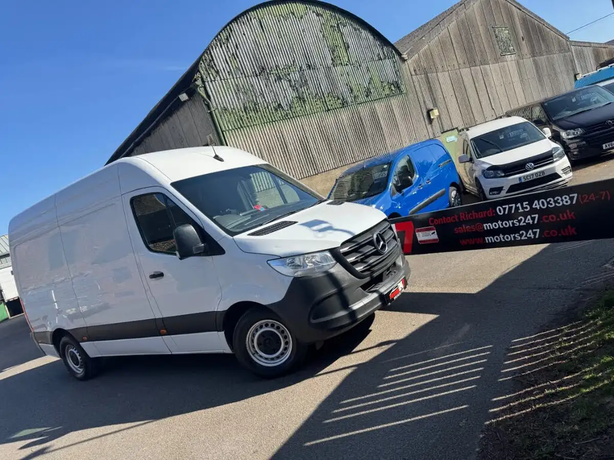 2020-mercedes-benz-sprinter-20cdi-315-l1h1-progressive-big-32