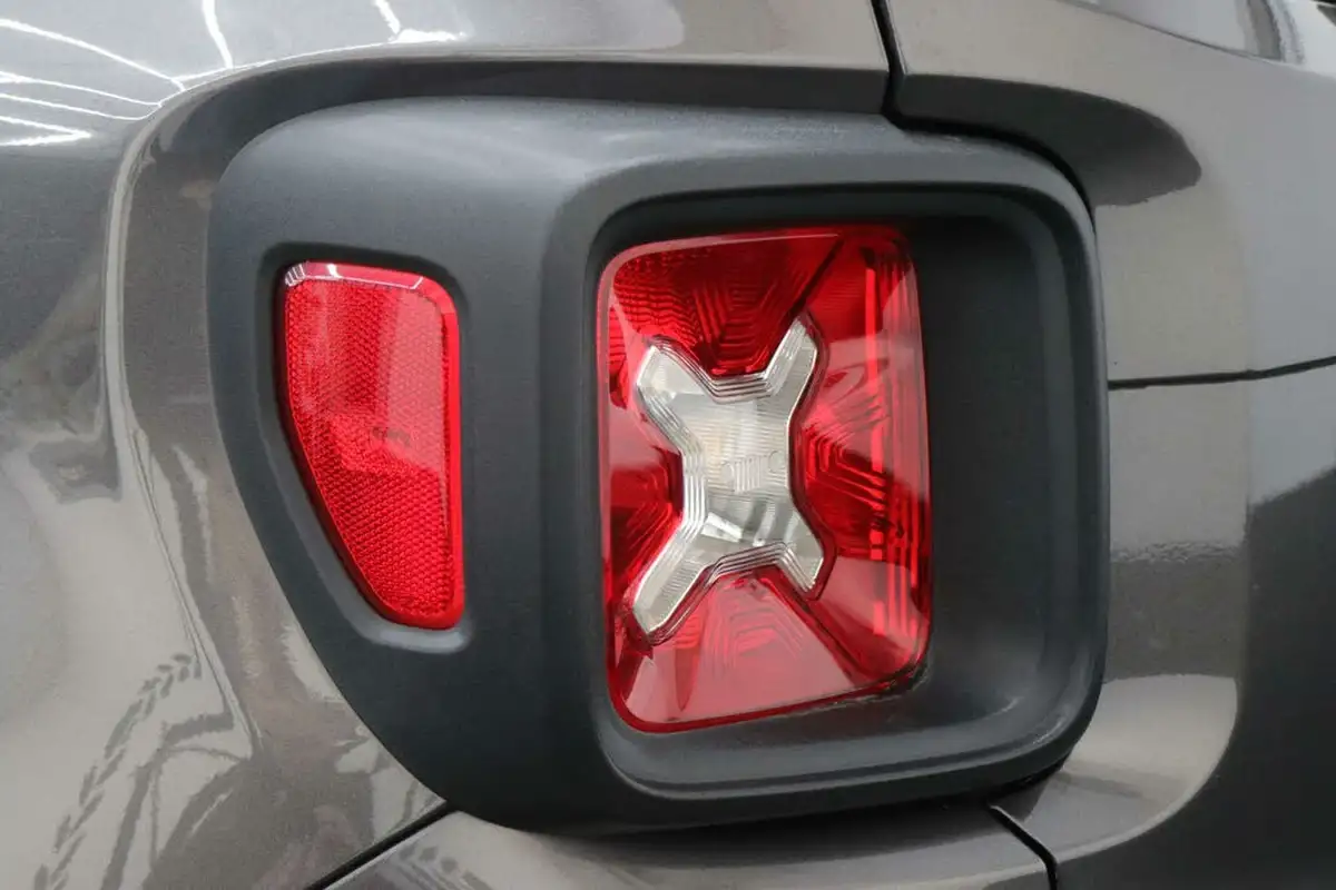 2016-jeep-renegade-14-multiair-ii-longitude-big-51