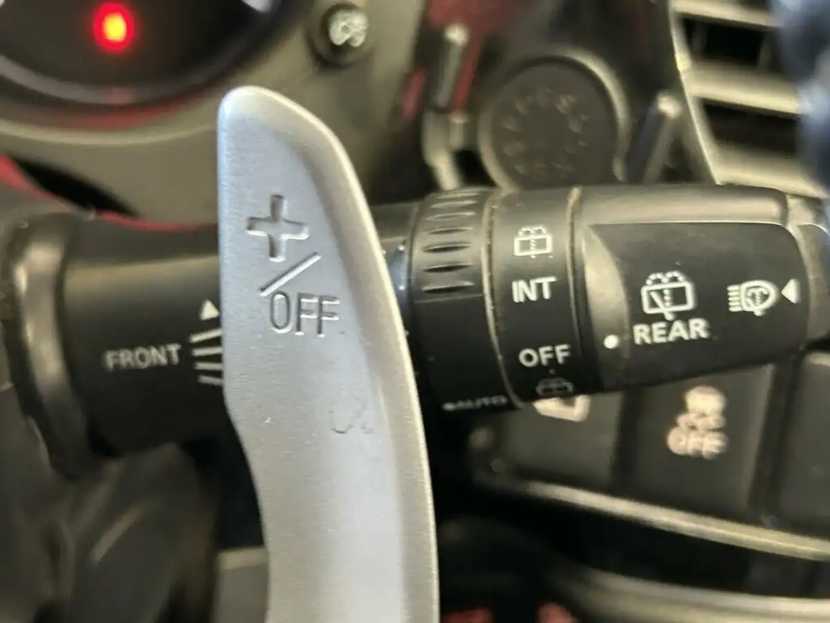 2019-mitsubishi-outlander-24-4h-phev-big-36