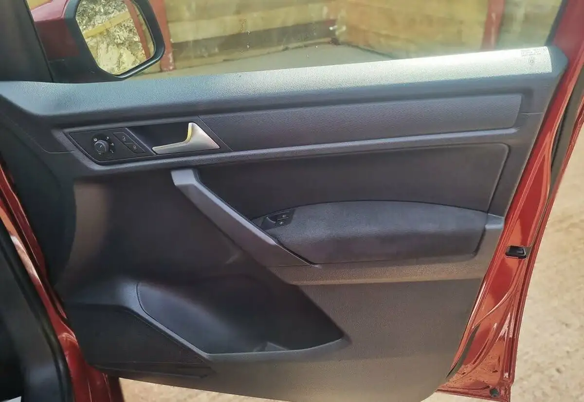 2020-volkswagen-caddy-life-20tdi-c20-big-22