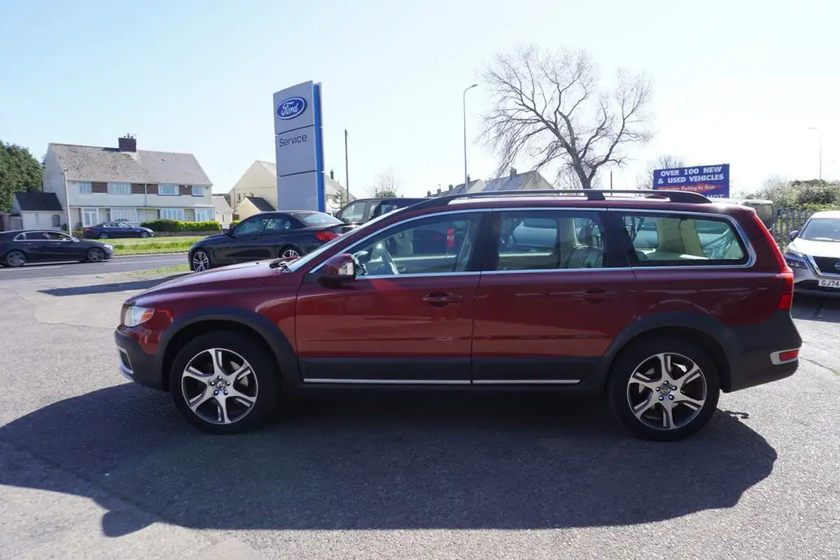 2011-volvo-xc70-24td-d5-se-lux-215bhp-geartronic-big-20