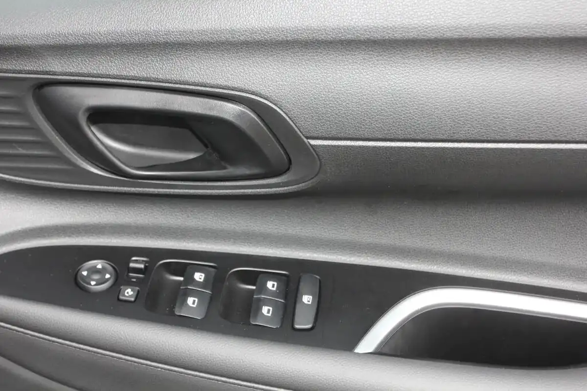 2024-hyundai-bayon-10-t-gdi-advance-big-23