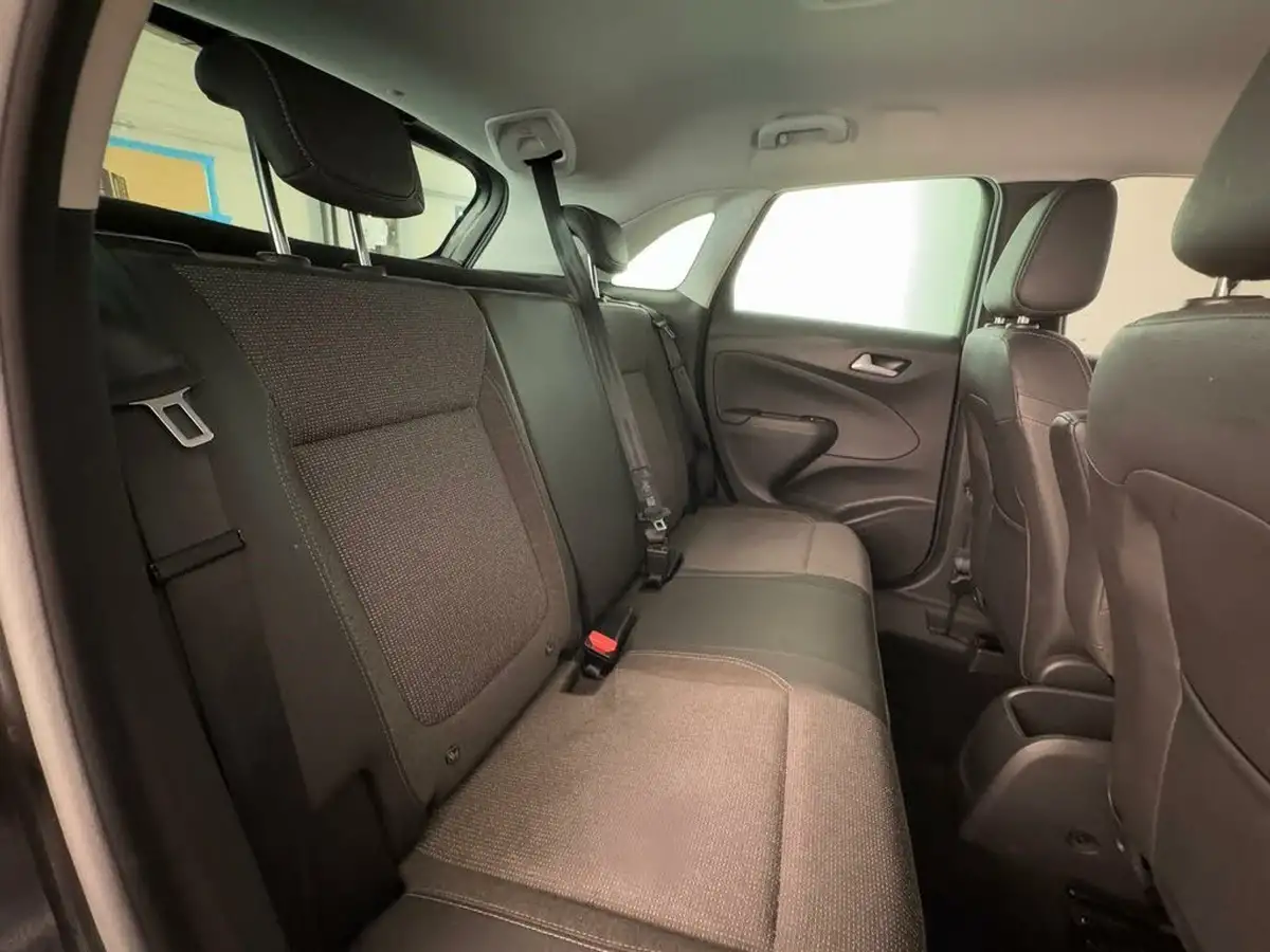 2021-vauxhall-crossland-12-elite-nav-130ps-auto-big-19