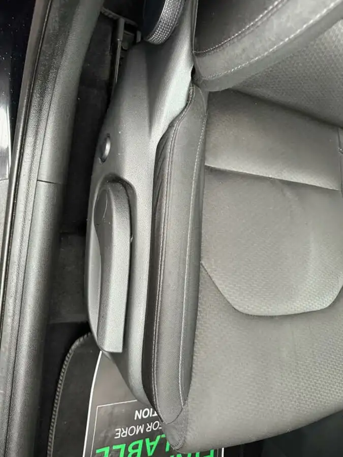 2018-hyundai-i30-10-t-gdi-se-nav-hatchback-big-27