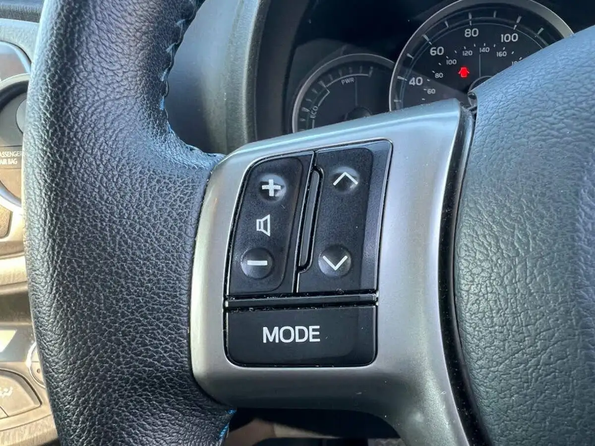 2012-toyota-yaris-15-vvt-i-t-spirit-big-7