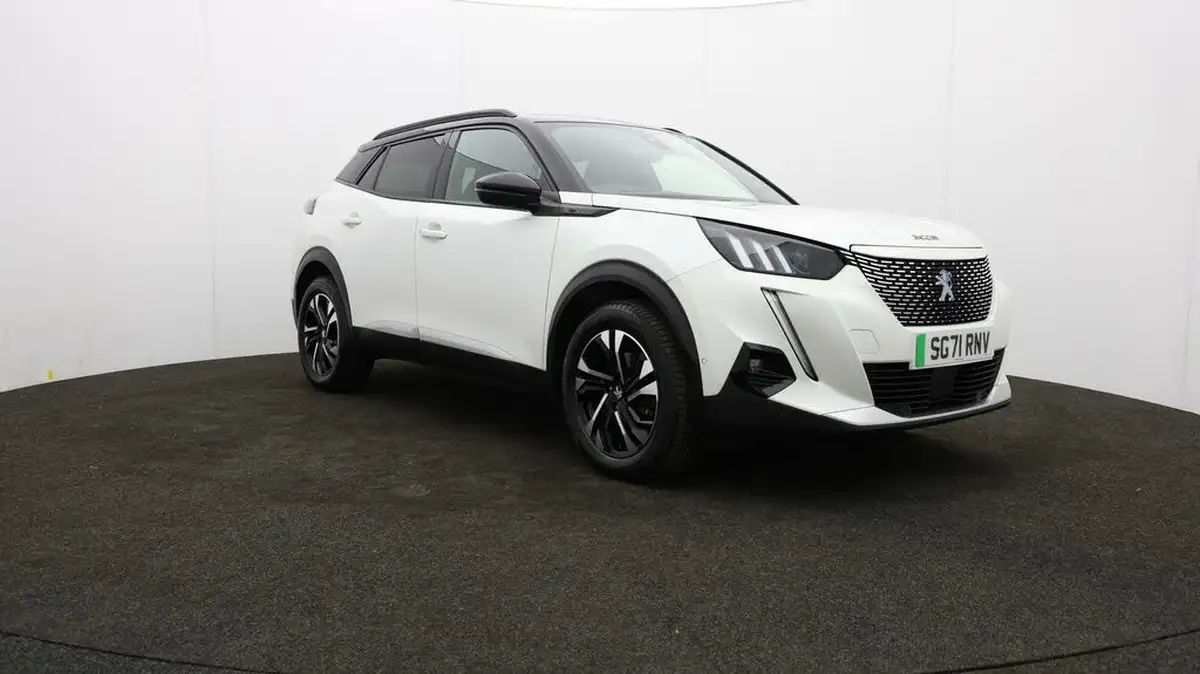 2021-peugeot-2008-suv-e-gt-big-40