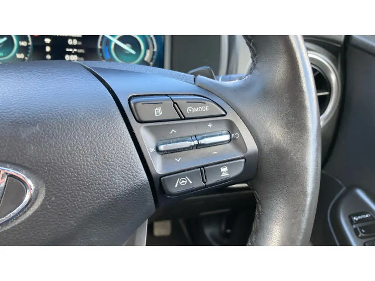 2023-hyundai-kona-16-gdi-premium-big-33