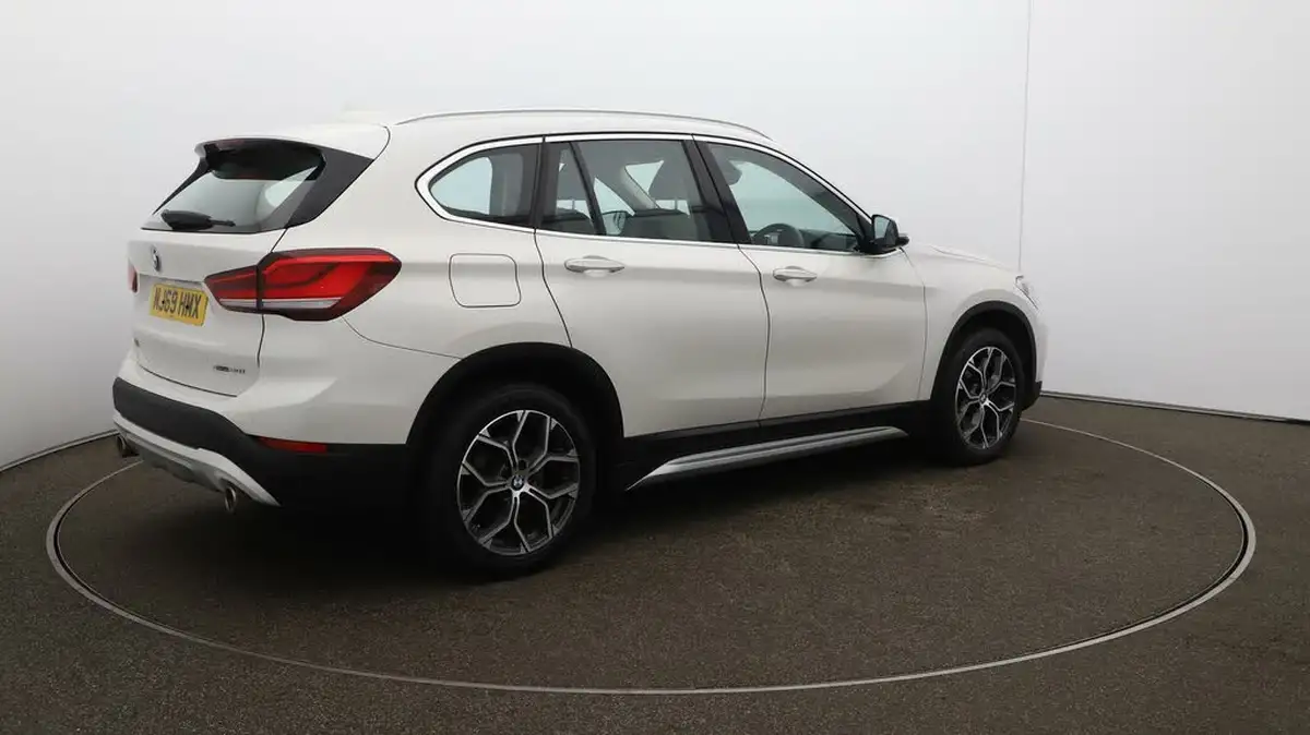 2019-bmw-x1-20-sdrive-20i-xline-sdrive20i-big-46