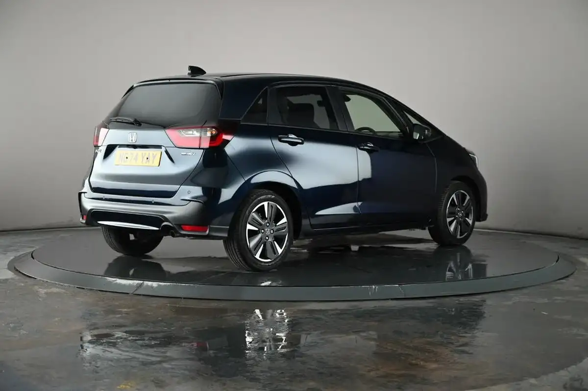 2025-honda-jazz-15-i-mmd-advance-big-24