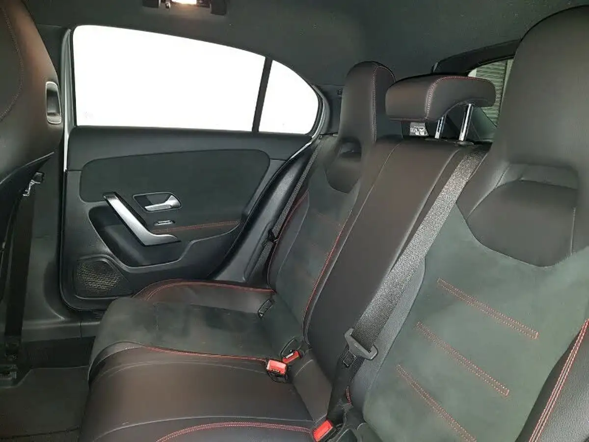 2019-mercedes-benz-a-class-13-a180-amg-line-executive-hatchback-5d-7g-dct-big-5