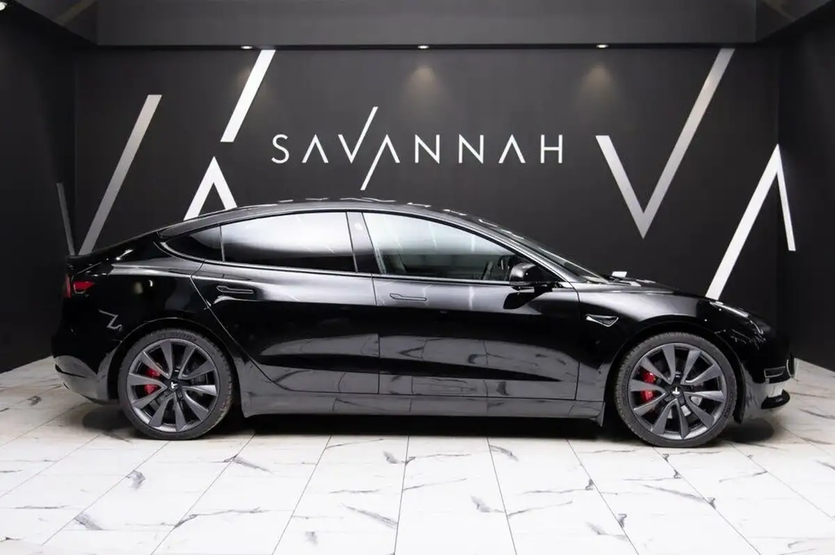 2020-tesla-model-3-e-performance-big-12