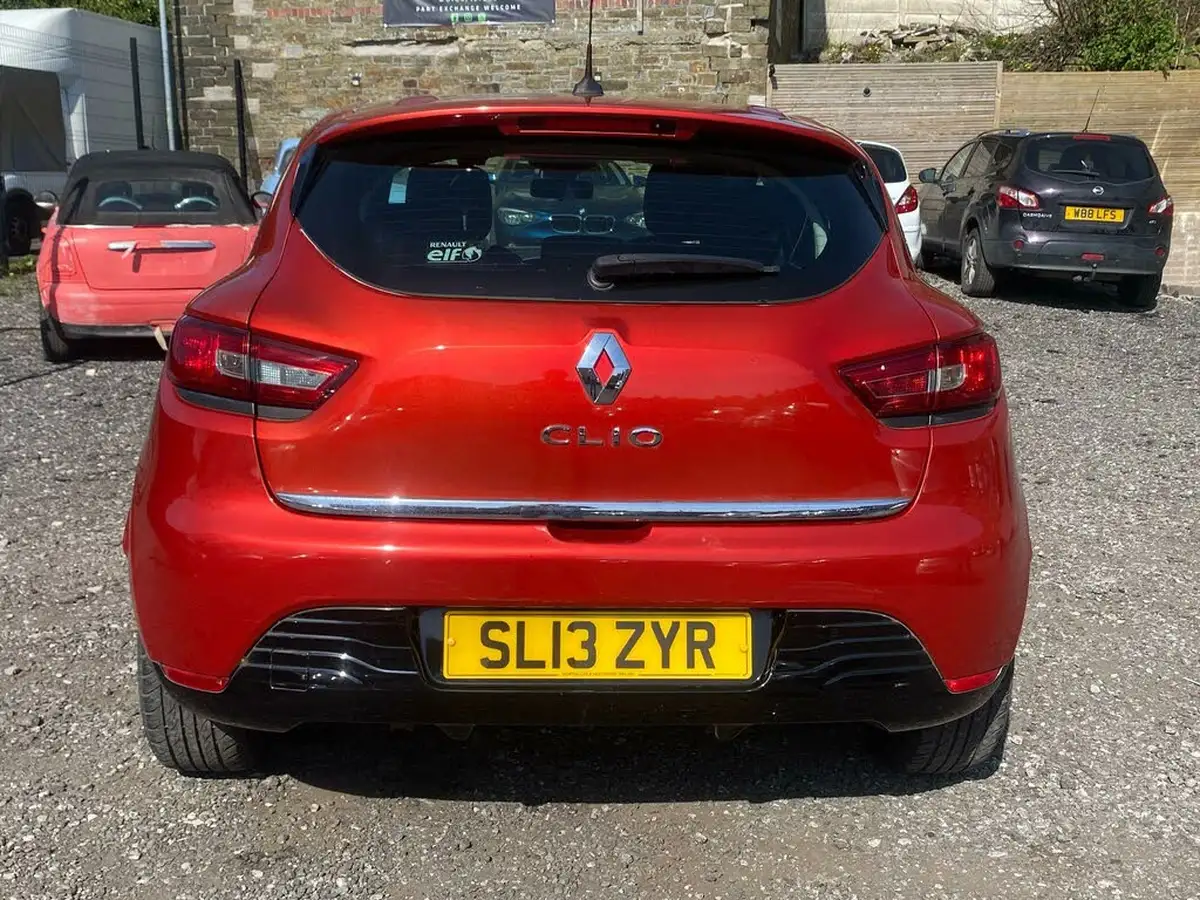 2013-renault-clio-12-dynamique-big-6