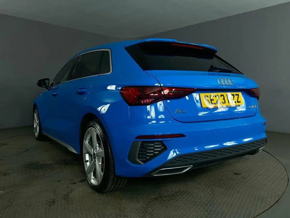 2023-audi-a3-10-30-tfsi-s-line-sportback-5d-big-13