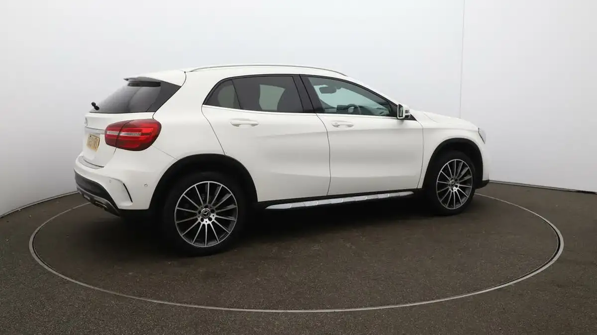 2019-mercedes-benz-gla-class-16-gla-200-amg-line-edition-7g-dct-big-43