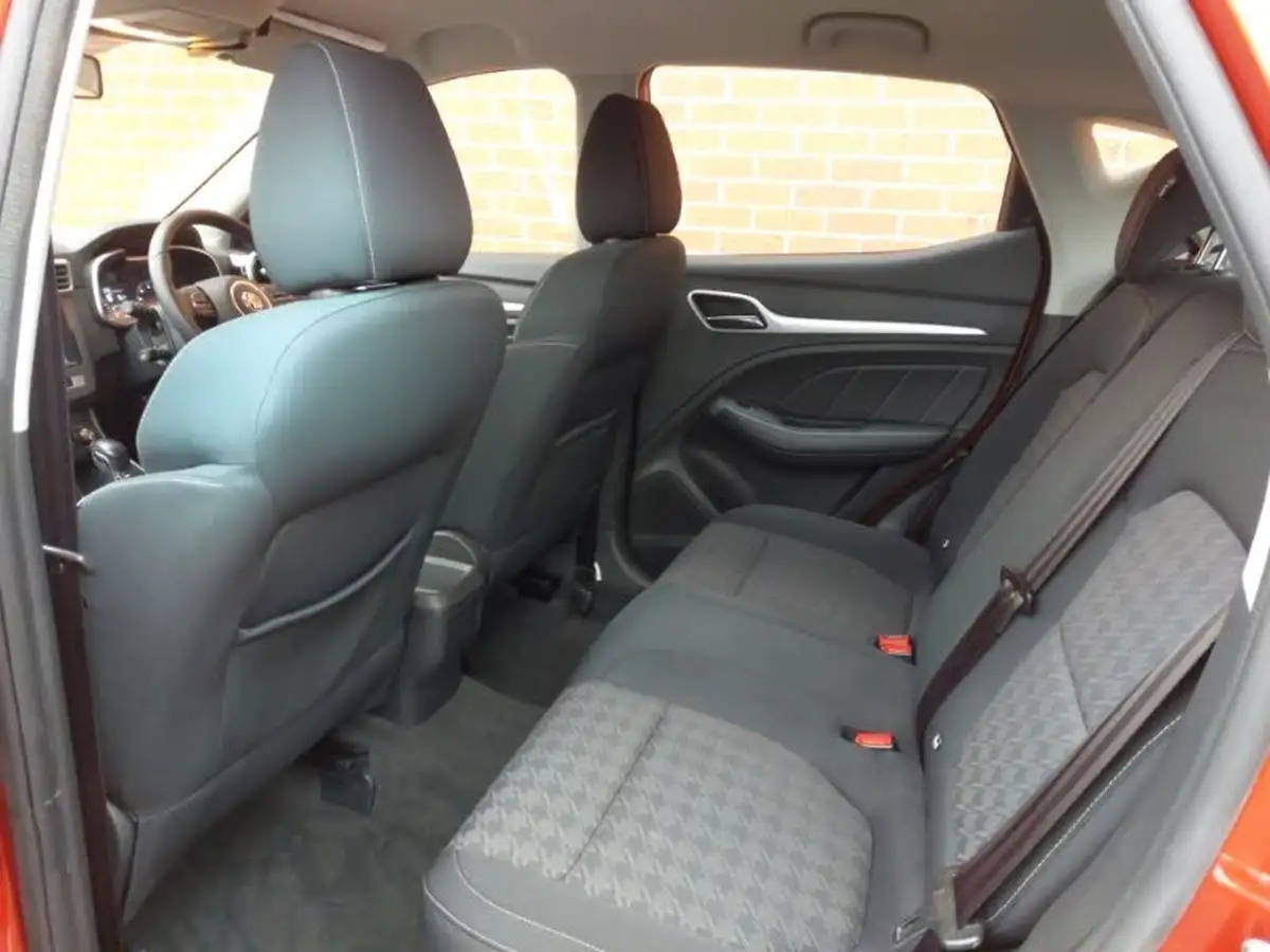 2018-mg-zs-suv-10t-gdi-excite-big-5