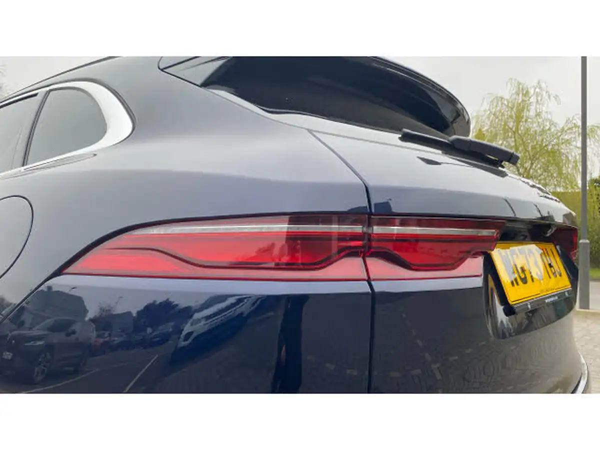 2023-jaguar-f-pace-20-p250-r-dynamic-hse-black-big-18