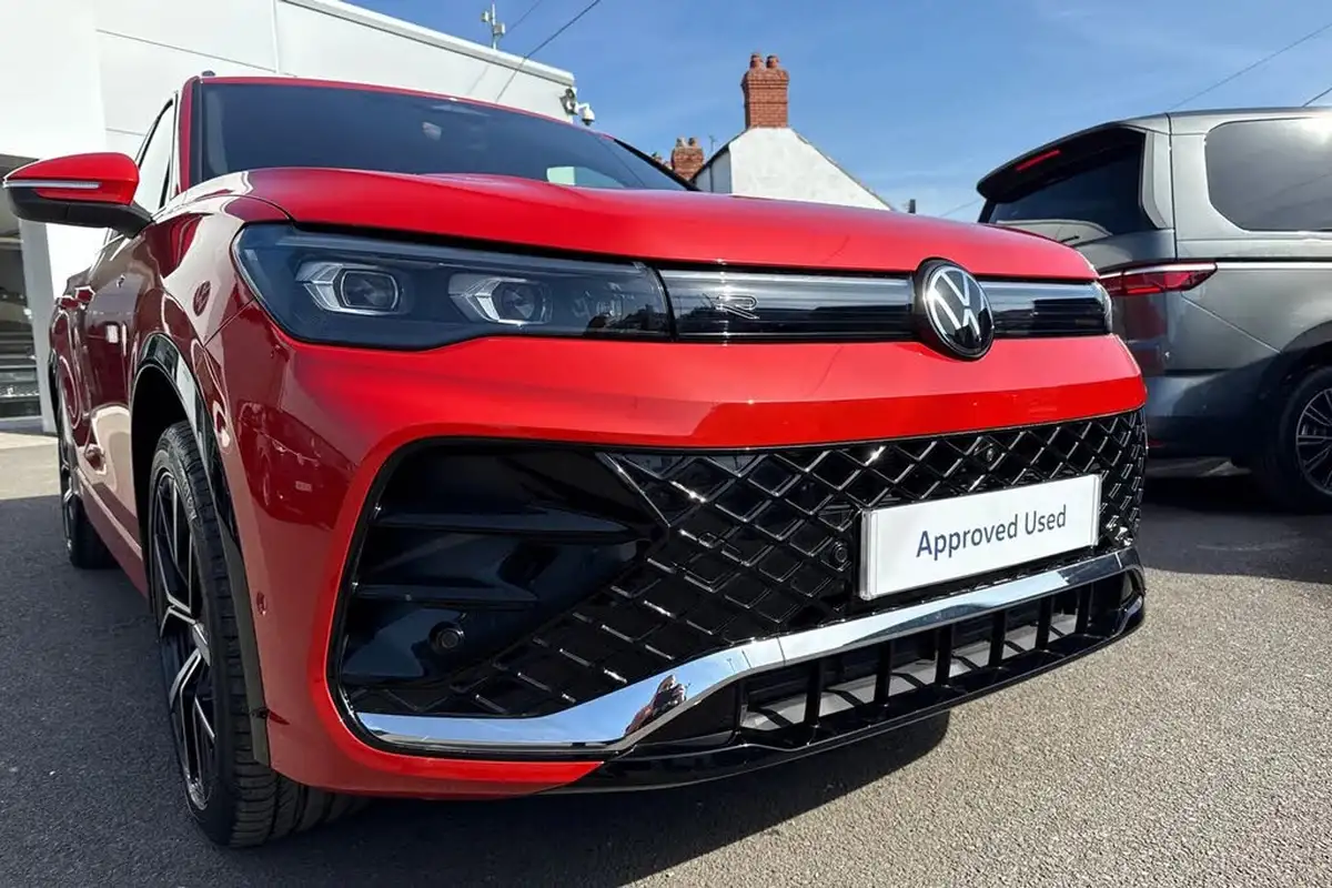 2024-volkswagen-tiguan-15-etsi-r-line-launch-edition-big-8