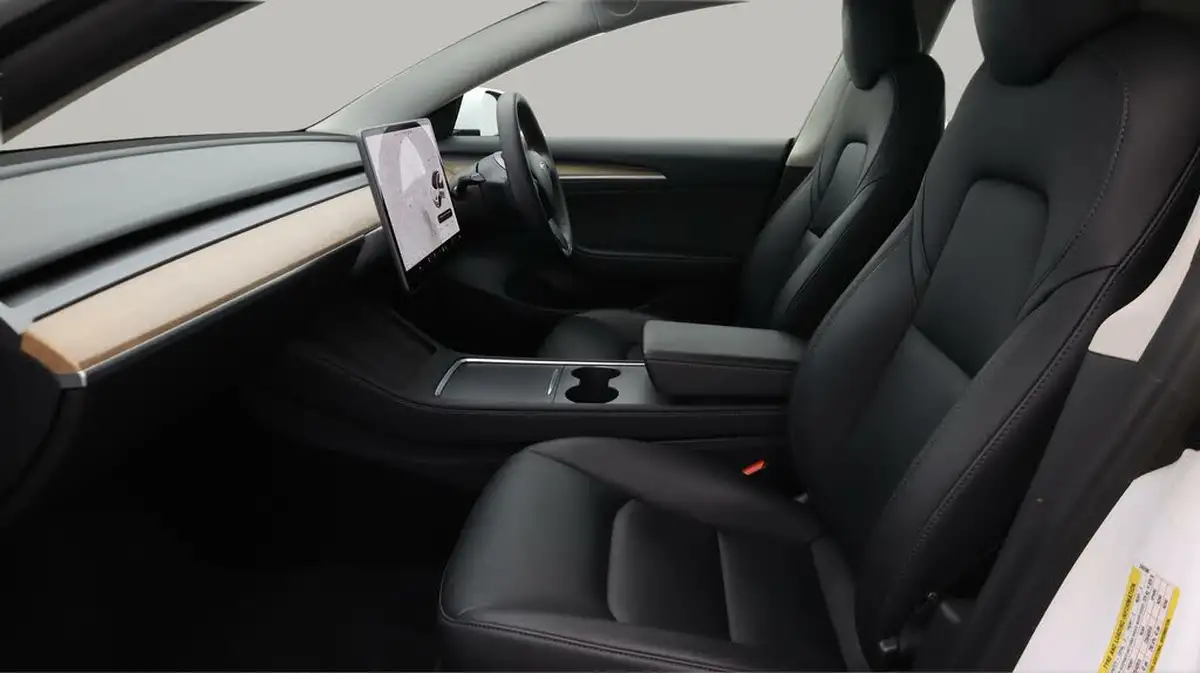 2021-tesla-model-3-e-long-range-4x4-big-14