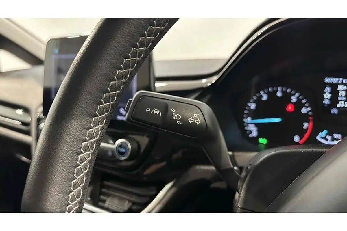 2019-ford-fiesta-10t-zetec-5d-big-25