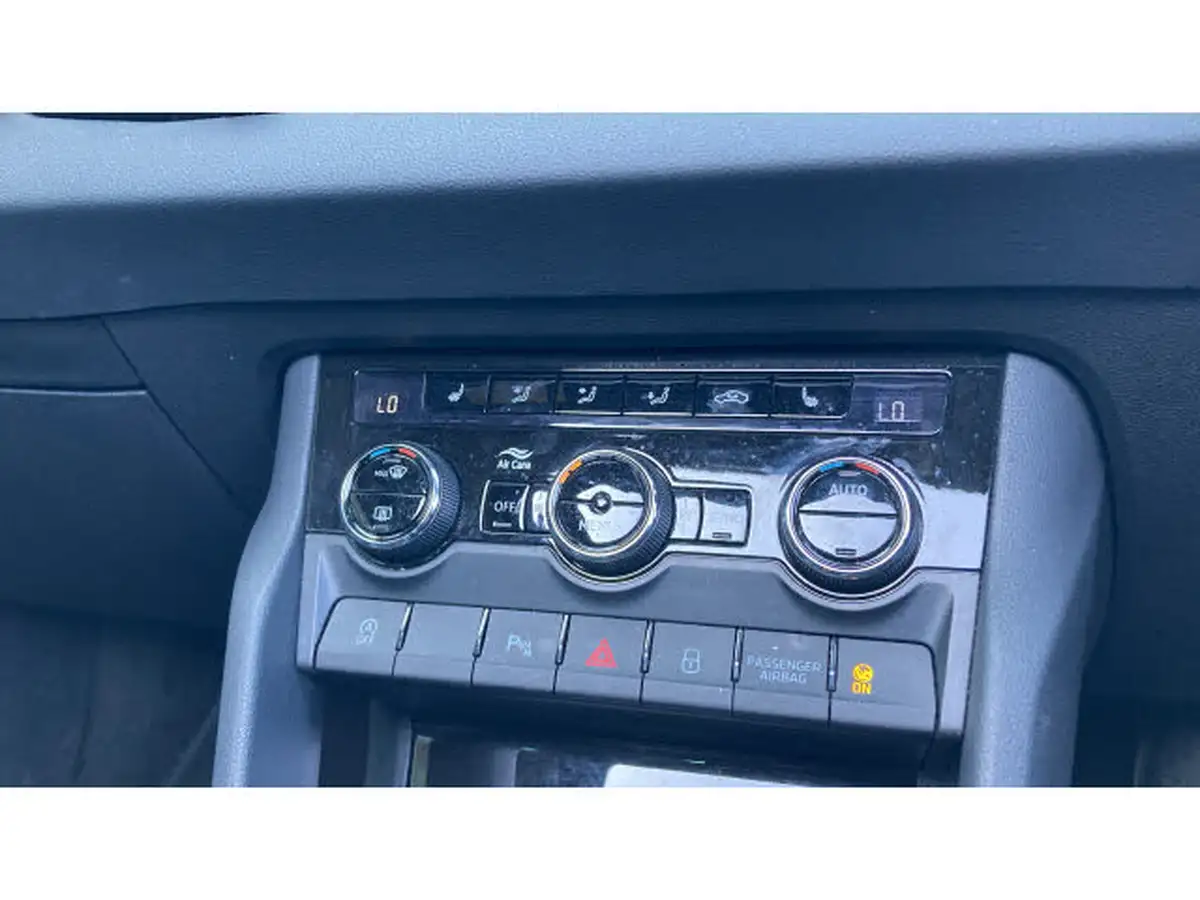 2023-skoda-karoq-15-tsi-sportline-big-23