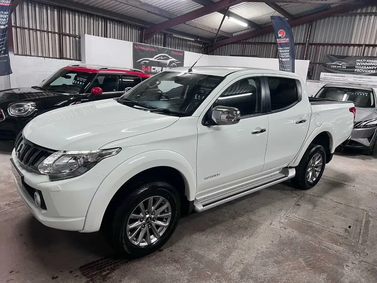 2018-mitsubishi-l200-24di-d-warrior-eu6-auto-big-4