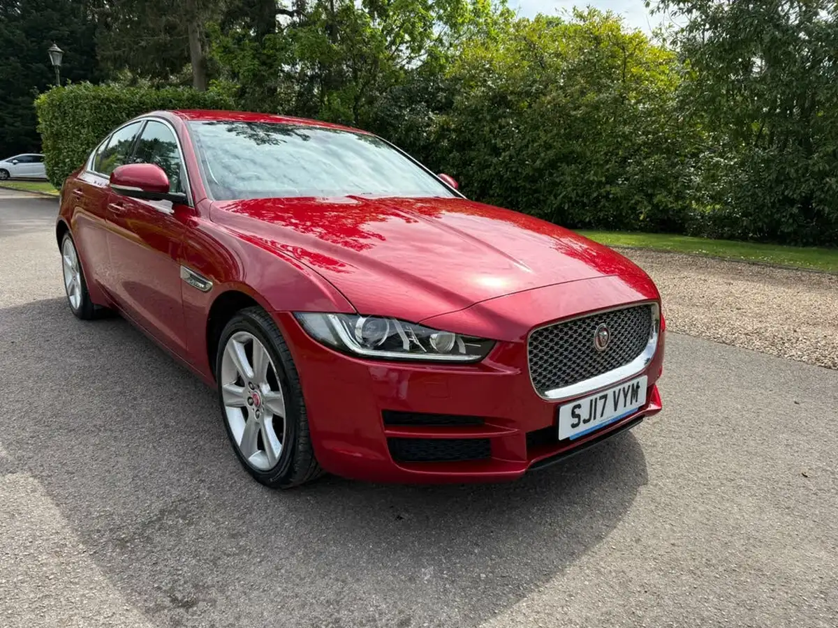 2017-jaguar-xe-20d-portfolio-180ps-awd-ss-1999cc-auto-big-0