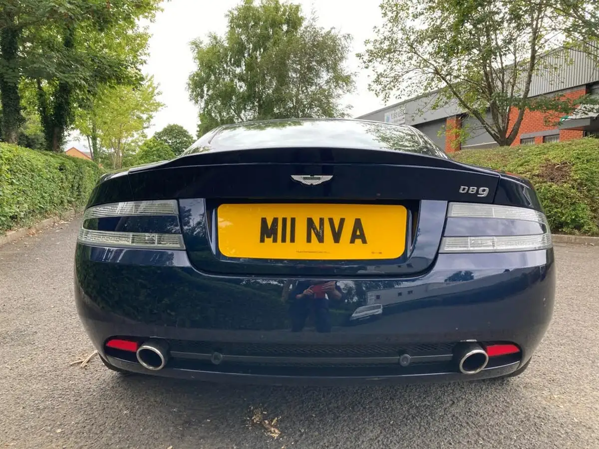 2005-aston-martin-db9-59-touchtronic-big-9