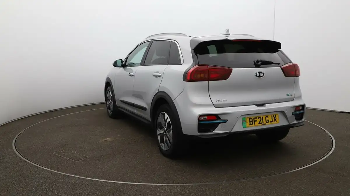 2021-kia-e-niro-ev-3-big-52