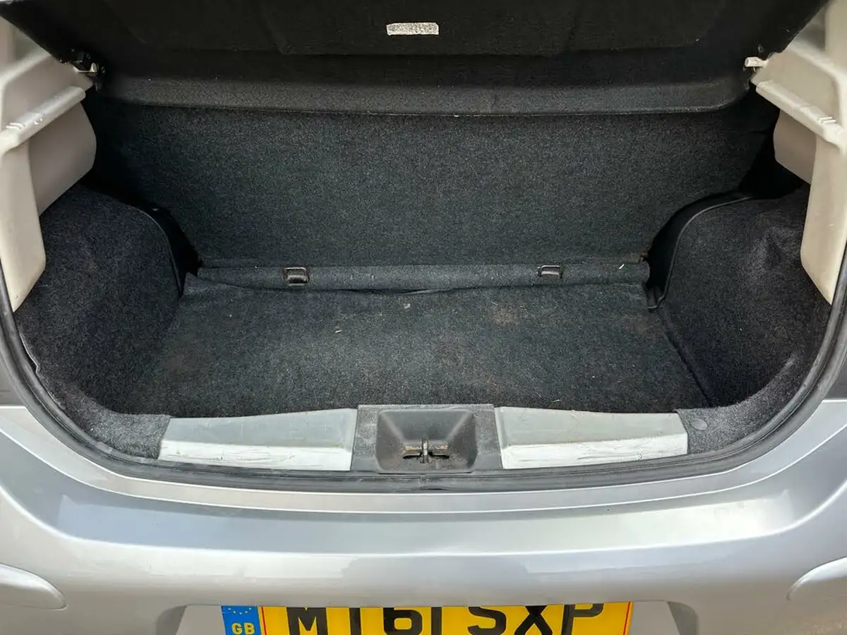 2011-nissan-micra-12-visia-79bhp-5d-1198cc-cvt-big-5