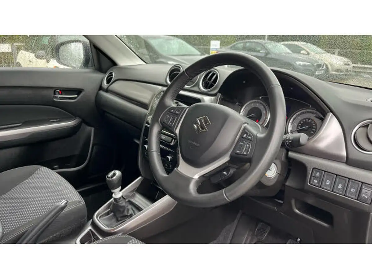 2022-suzuki-vitara-14-boosterjet-sz-t-big-10