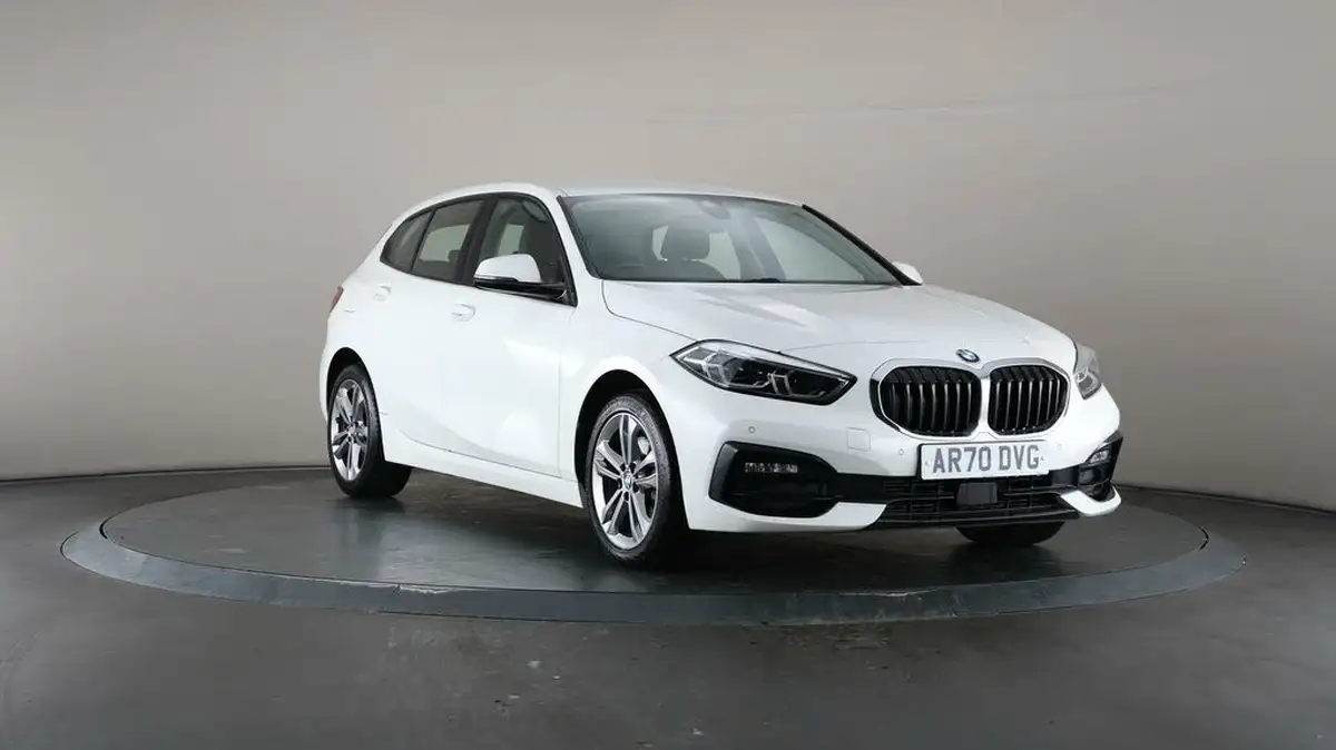 2021-bmw-1-series-15td-116d-sport-lcp-big-45