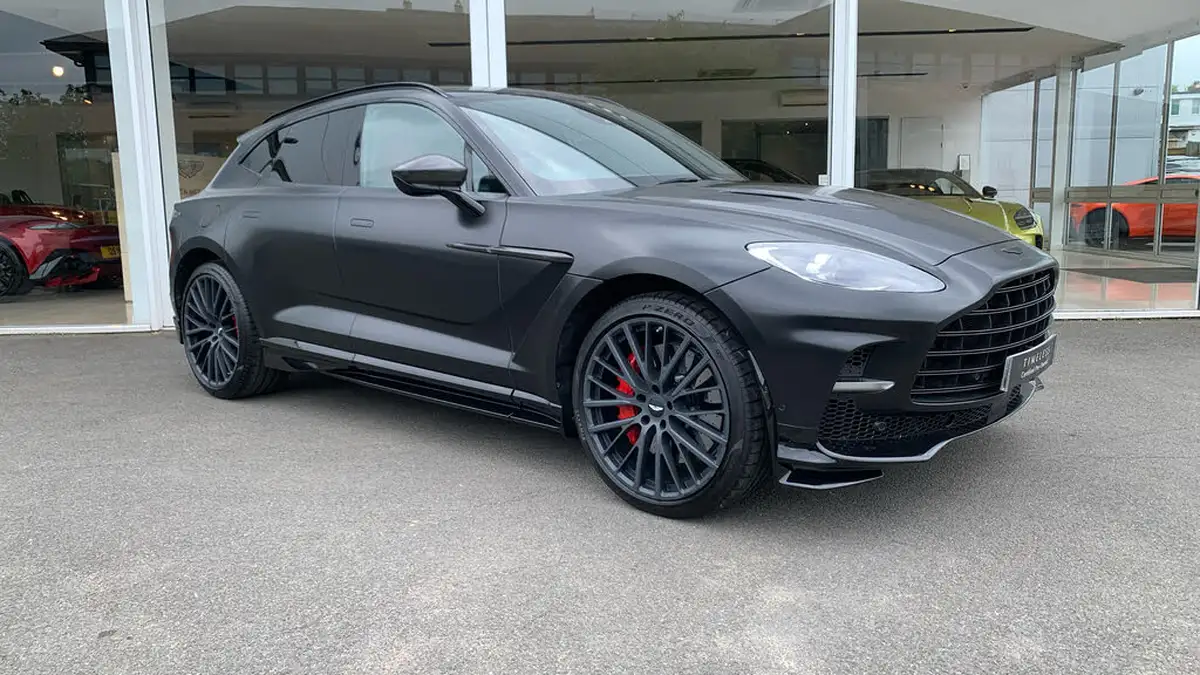 2023-aston-martin-dbx-40-v8-big-13