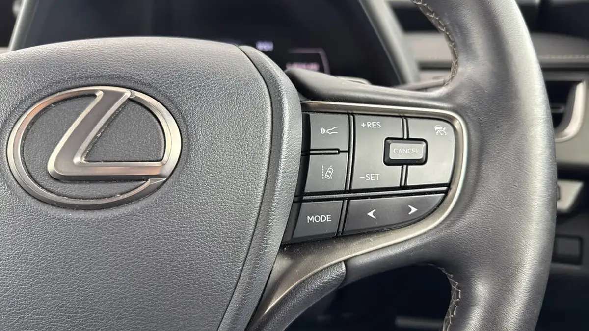 2022-lexus-ux-300e-e-ux-201bhp-big-19