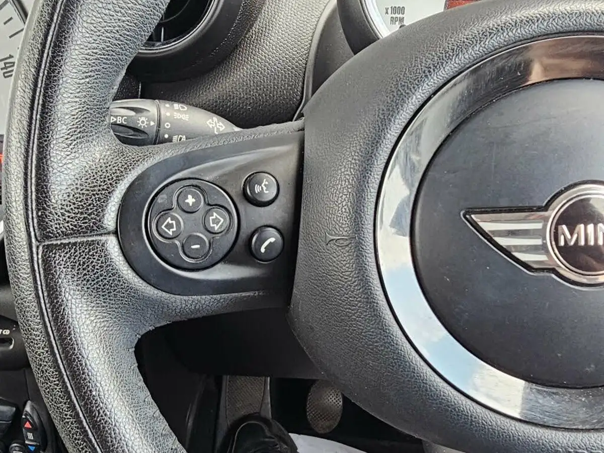 2013-mini-paceman-16td-cooper-d-4x4-all4-big-22