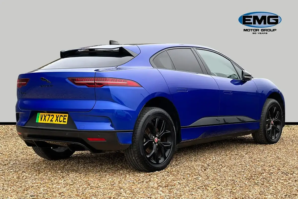 2022-jaguar-i-pace-ev400-black-big-5