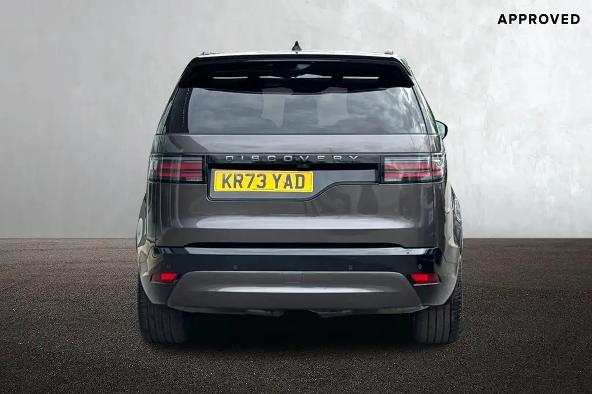2023-land-rover-discovery-30-d300-dynamic-hse-big-6