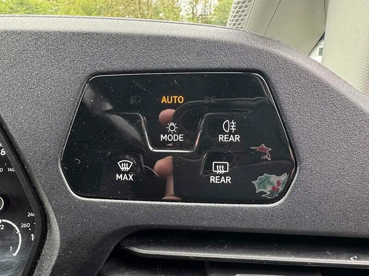 2021-volkswagen-caddy-20tdi-c20-cargo-commerce-plus-102pseu6d-big-11