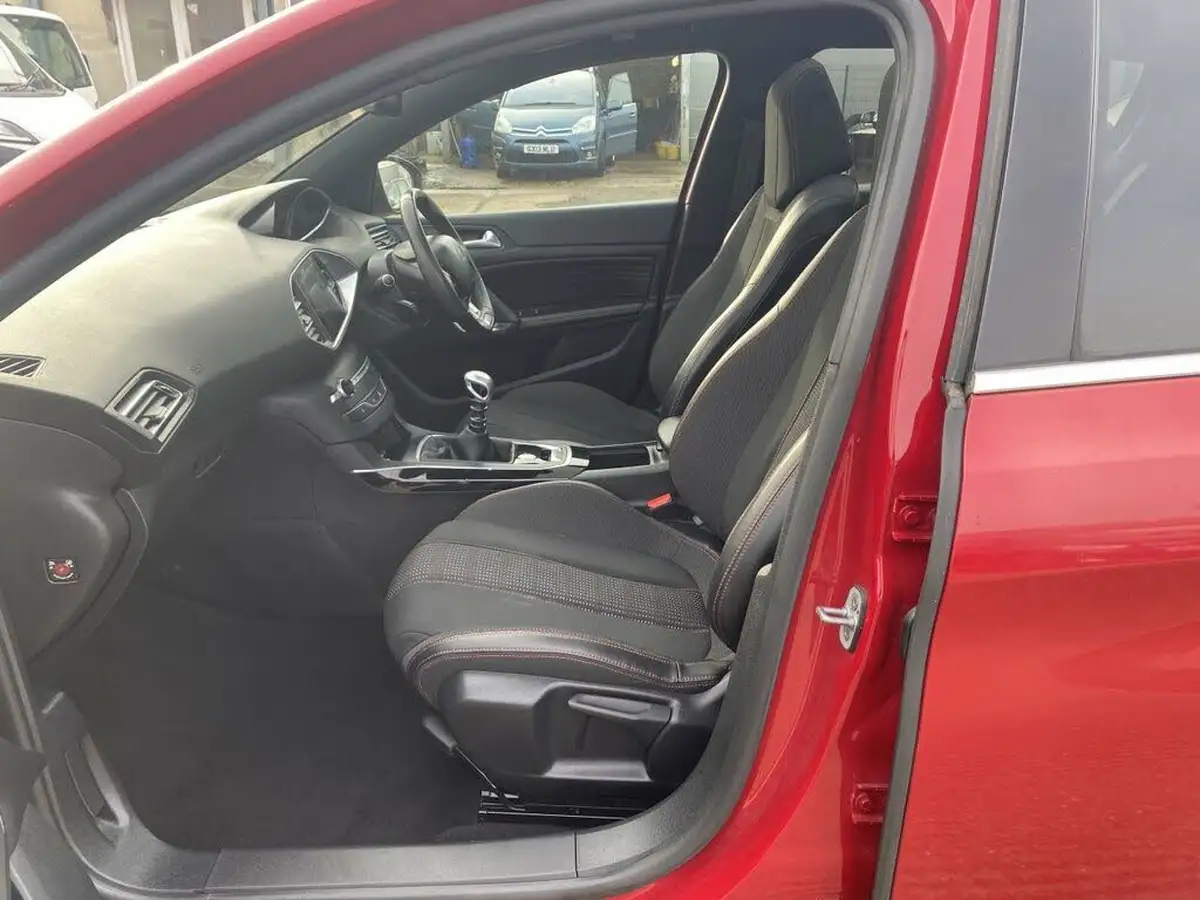 2018-peugeot-308-20-bluehdi-gt-line-big-21