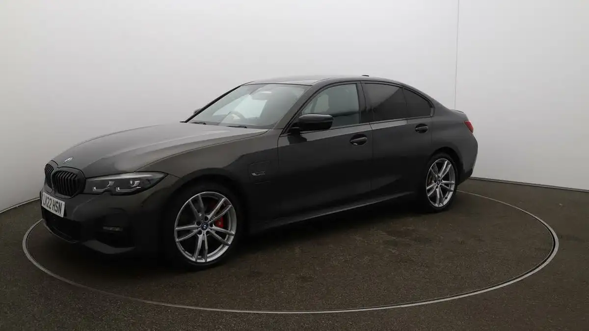 2022-bmw-3-series-20-330e-m-sport-pro-edition-saloon-4d-big-60